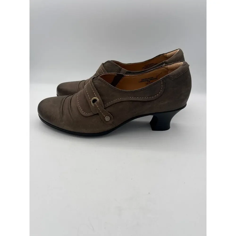 Women’s Earth Size 9 Taupe Leather Oxford Heels